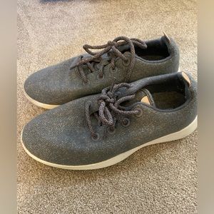 AllBirds Wool Runners size 10 womens Ursa Major (blue/green) cream sole